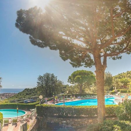 Villaggio Colombo Nuova Gestione Marina dʼMarina dʼAndora Екстериор снимка